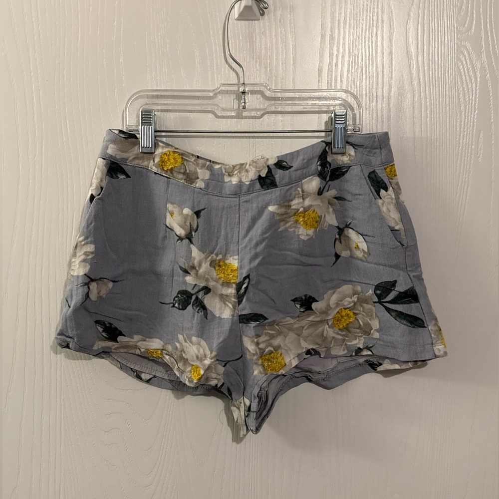 Floral Gray Women's Shorts
